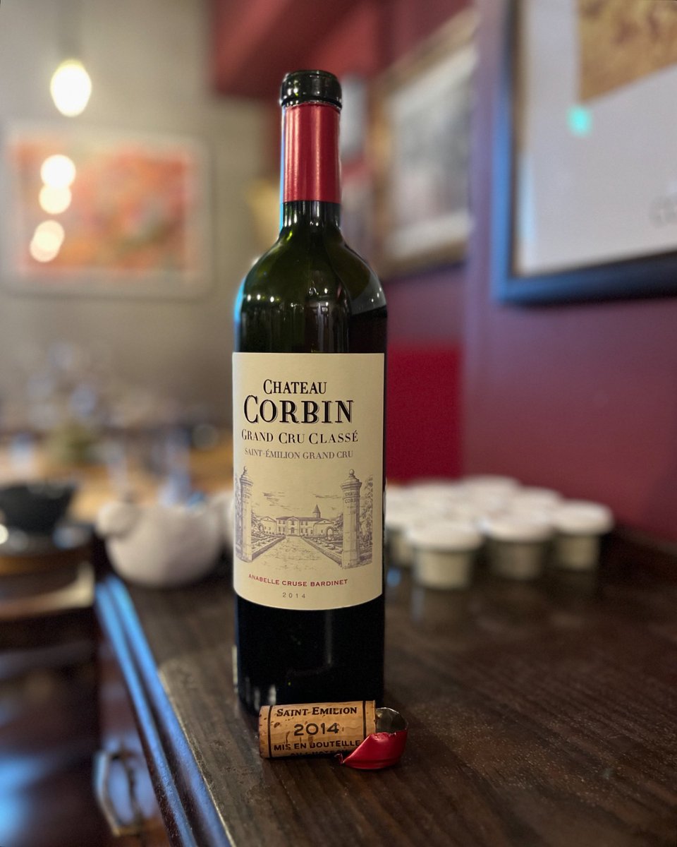 2014.Château Corbin 

力強さを残しながらも、しなやかでやわらか。
いよいよ飲み頃に入ってきたシャトーコルバン。

#neobistrosynapse 
#ネオビストロシナプス 
#渋谷ビストロ #青山フレンチ 
#隠れ家フレンチ #東京グルメ 
#saintemiliongrandcru 
#châteaucorbin