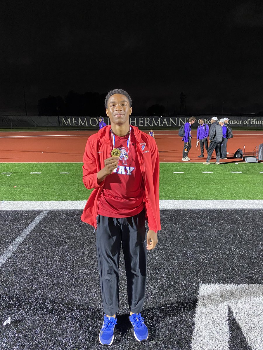 🚨🚨🚨MAN OH MAN !! From Basketball to the Track! First 800 - 2:01:1 Regional 800m Final 6a -1:54:03 pr⭐️ CLASS OF 2026 COLLEGE COACHES FOLLOW 🚨 @boy_net26858