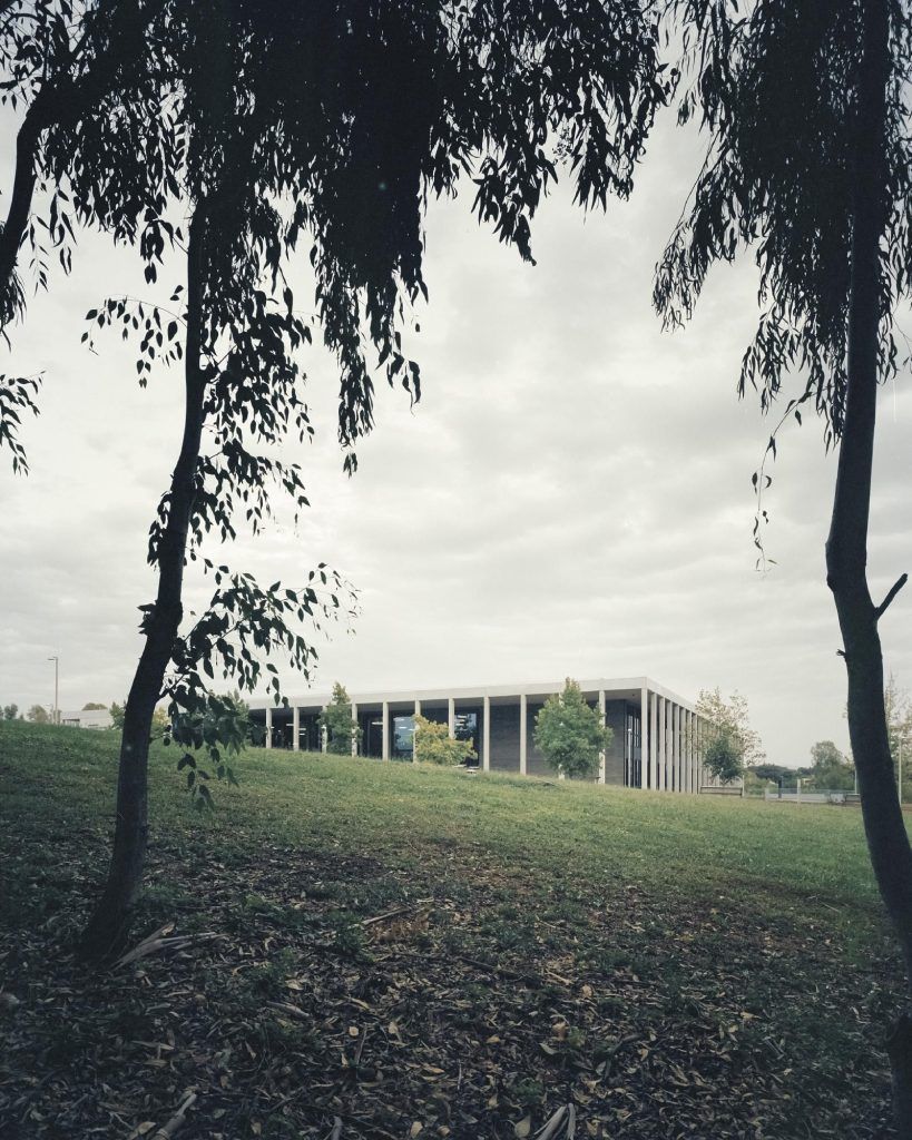 afasiaarq's tweet photo. #Labics . TOPOTEK 1 https://t.co/KElRs9rRqE | posted by afasia | daily entries on contemporary art and architecture #afasiaarchzine #afasiaarq |
Campus Bio-Medico of Rome: CuBo . Rome Labics . TOPOTEK 1 . photos: © Aldo Amoretti The newly developed bu… https://t.co/iIMyT1OHx5