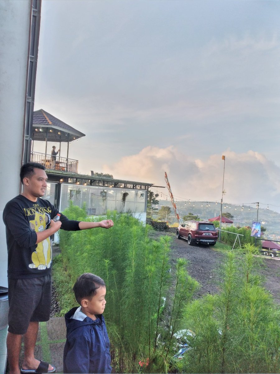 endriismidianto's tweet photo. Gunung https://t.co/4dnnj02Yng