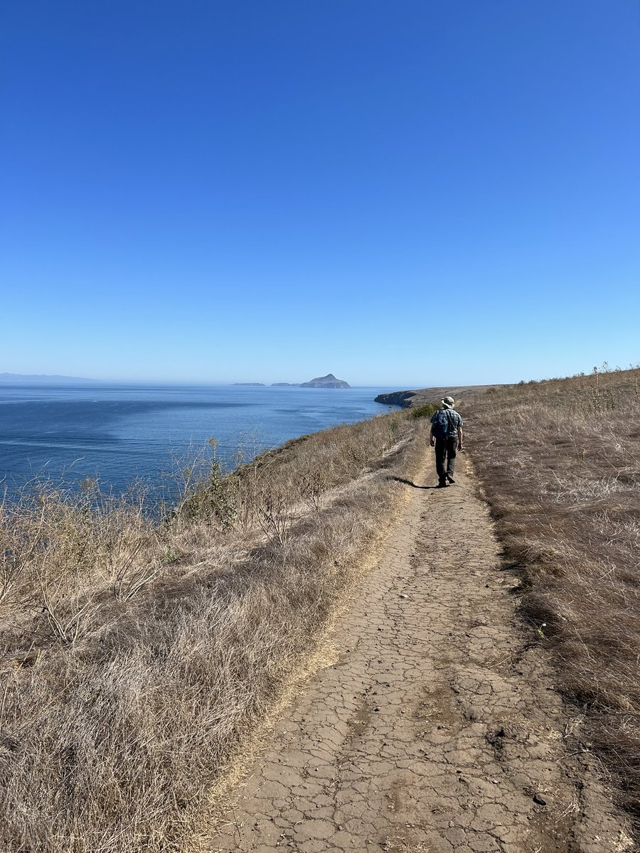 @naturetechfam @GreatDunesNPS @59NationalParks @beckyjlomax @bisontattooguy @e_terren @GarfieldNPS @tthrash @Stars252525 @publiclandlvr @RCGibby73 @kristarsha Channel Islands NP #NationalParkWeek #FindYourPark #parkchat