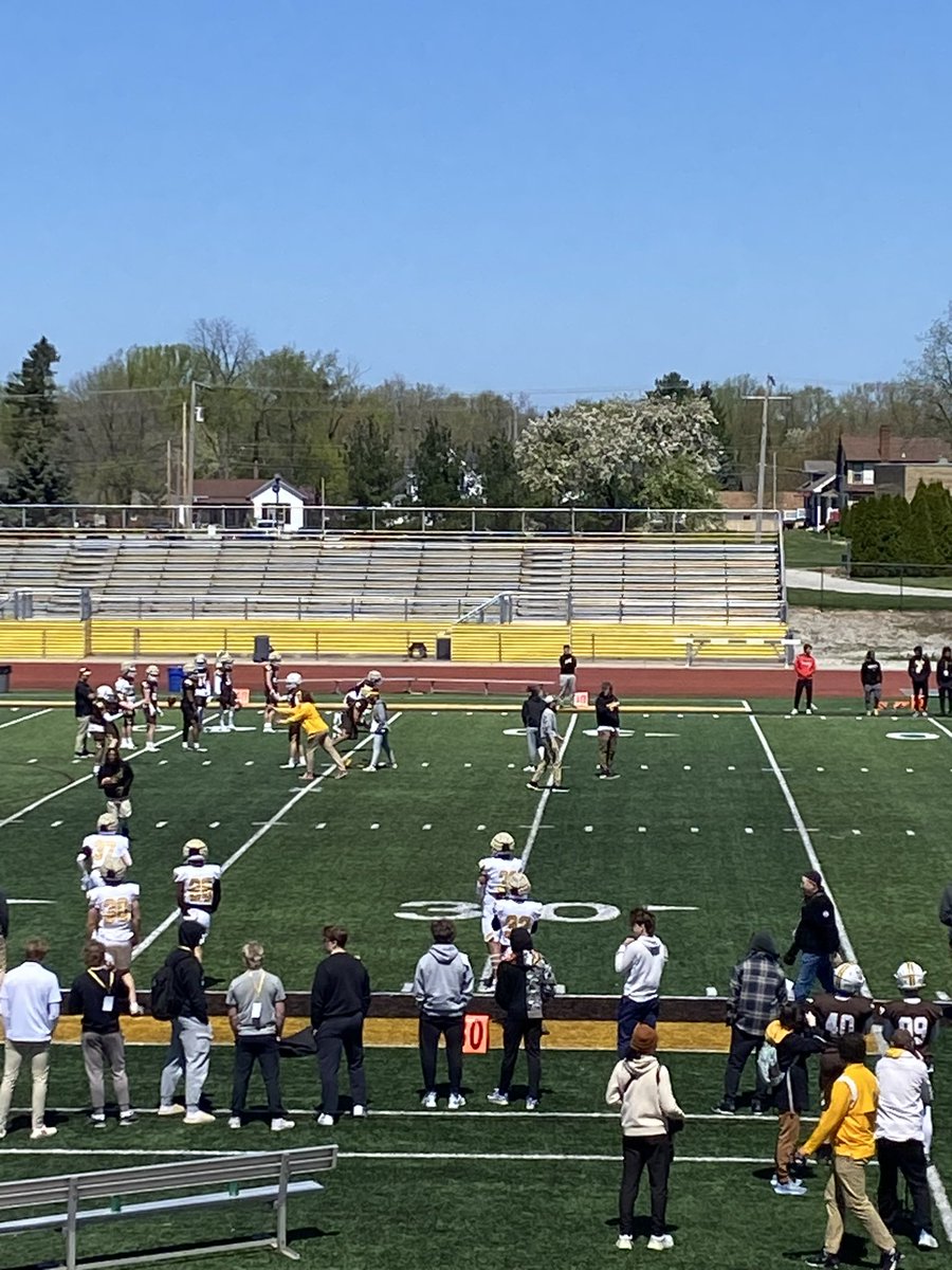 Had a amazing time at @valpoufootball Spring Game today! Thank you again @CoachParkerVU for the invite! @phil_jacobs16 @CoachRSchwartz @TheD_Zone @DreadStrong @PrepRedzoneMI @statechampsmich @MIexposure @CoachLFox @Coach_Symmes @Coach_RJG @CoachBrewster50 @CoachJSmith91