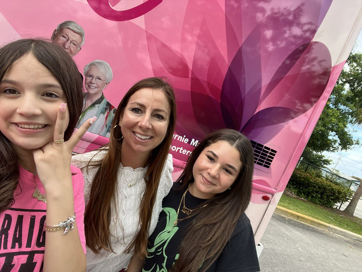Another successful Mammo Van event <a href="/palmspringsms/">Palm Springs Middle</a>… screenings save lives! 💕💗💕 <a href="/SDPBCwellness/">SDPBC Staff Wellness</a>
