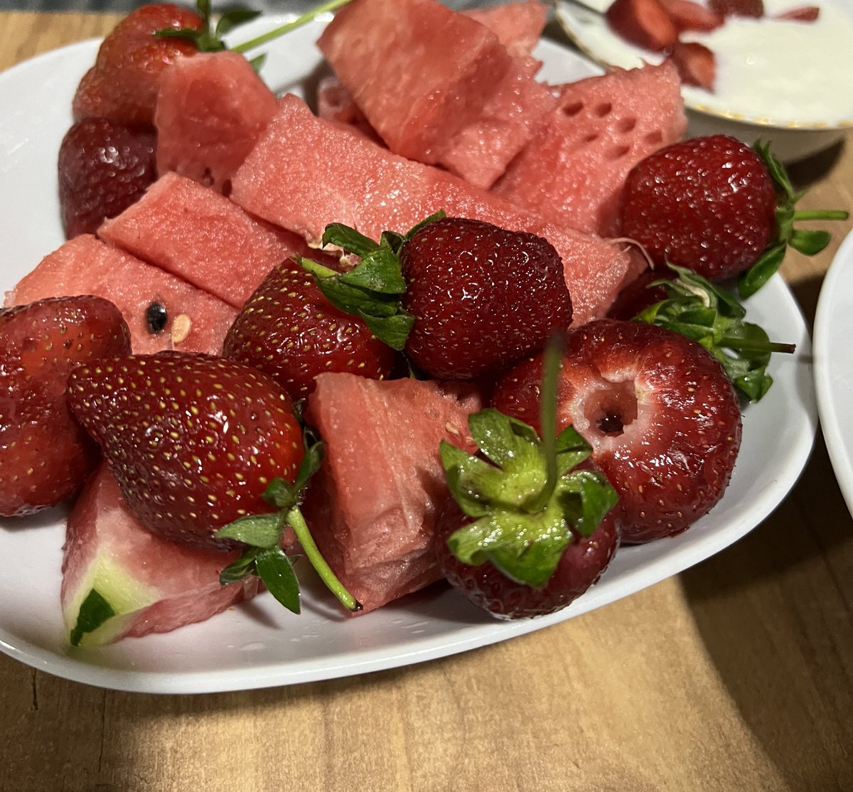 msdakini's tweet photo. Sen hep hoşgeldin🍉🌞⛱ https://t.co/zF7EX6aNyL