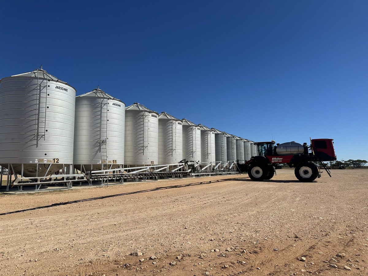 Jock McNeil (@jock_mcneil) on Twitter photo FOR SALE 🔴Miller Nitro ⚫️7380 
Details in the link. farmmachinerysales.com.au/items/details/… FOR SALE 🔴Miller Nitro ⚫️7380 
Details in the link. farmmachinerysales.com.au/items/details/…