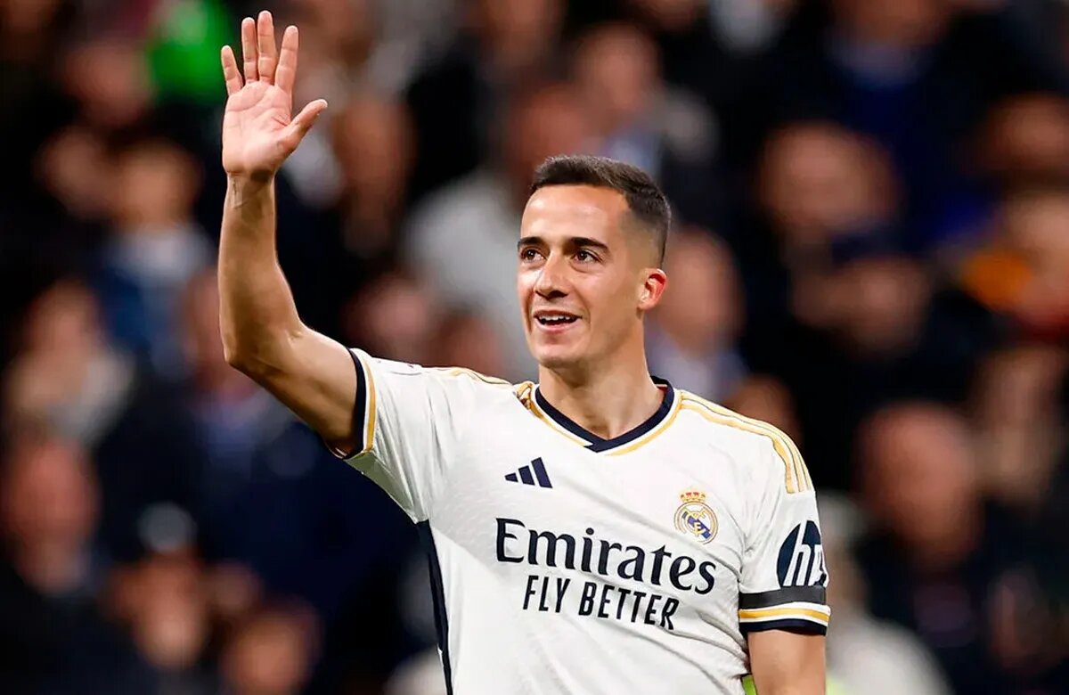 Mención especial para Lucas Vázquez. El de Curtis ha hecho un auténtico partidazo en el Clásico. Ha forzado el penalti, marca un gol y asiste en el tanto de Jude Bellingham. El mejor del partido sin lugar a dudas. Acaba contrato en unos meses. Ojalá se quede. Jugador de club.