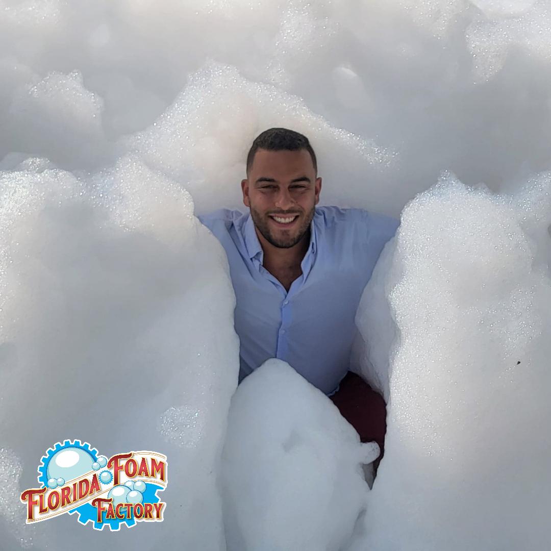 Getting lost in the 🌊🌊🌊 of foam is such a blissful feeling! 🤩  #lostinthefoam #indulgence 🌊