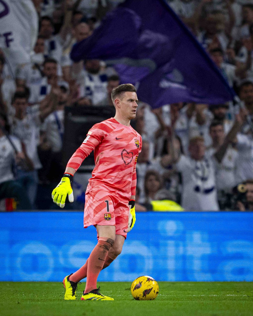 BarcaFRNews's tweet photo. 🚨🚨🎙️Ter Stegen :

« Les mots me manquent… c’est une honte pour le football ce qu’on vient de vivre. Il y a beaucoup d’argent, mais apparemment pas pour le plus important » https://t.co/Y5PNul5XfQ
