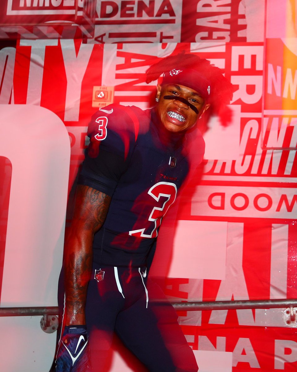 HoustonTexans's tweet photo. Game cold as the ice age 🥶 https://t.co/l72R8EL9C0