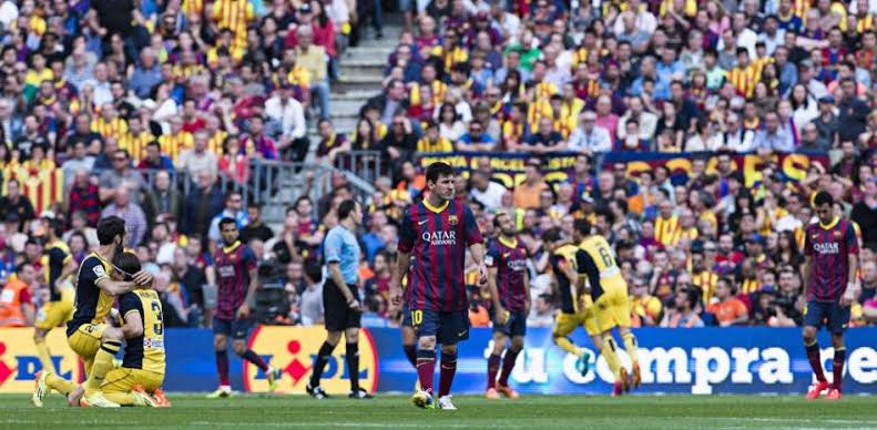 TopMGSzn's tweet photo. 2012, 2017, 2020, 2024.

4 years where we can literally pinpoint the exact moments that corrupted dog, Tebas, robbed a league title from us.

There's a reason I stopped following La Liga. Barca generates the highest viewership for La Liga yet we are treated like absolute trash 🗑️ https://t.co/6yWJFQb3wx