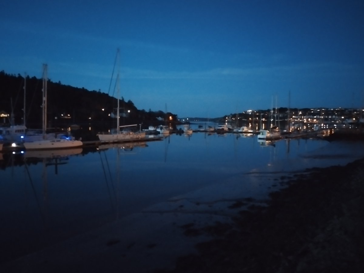 Crosshaven harbour.
It's a little bit gorgeous...
#Sailing #boating #yachting #ThatSailingPage #Crosshaven #Cork #Ireland