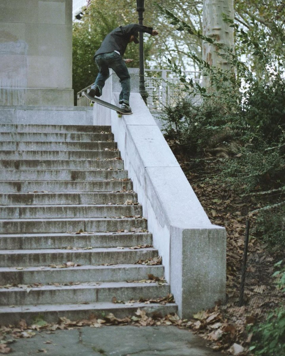 A peek inside the mind of Alexis Lacroix, is it really switch if you can't do it regular, an Antonio Durao megamix + more on QS Monday Links today — quartersnacks.com/2024/04/the-ev… 📷 Trung Nguyen by rowan.lb on IG