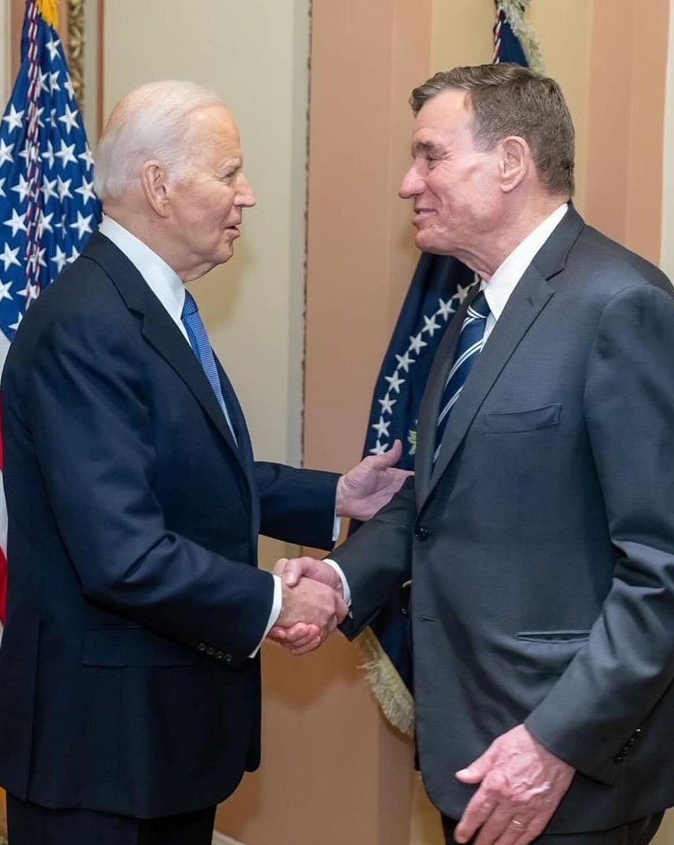 Exciting News Alert! #We are thrilled to announce that the Catalogue Of Federal Domestic Assistance (CFDA) has been invited to the White House for a special screening of "Unconditional: When Minds Hurt, Love Heals!" in collaboration with the CFDA