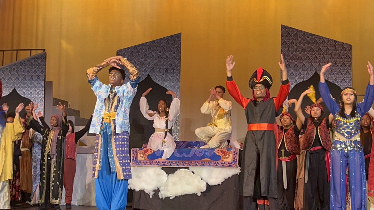 It was a great day to see an amazing performance by Academy’s cast and crew of Aladdin. The show was nothing short of incredible. @mrsdesantis @DawnSheedy1 @Rahway_Schools @RahwayAcademy @JonesyCoaches