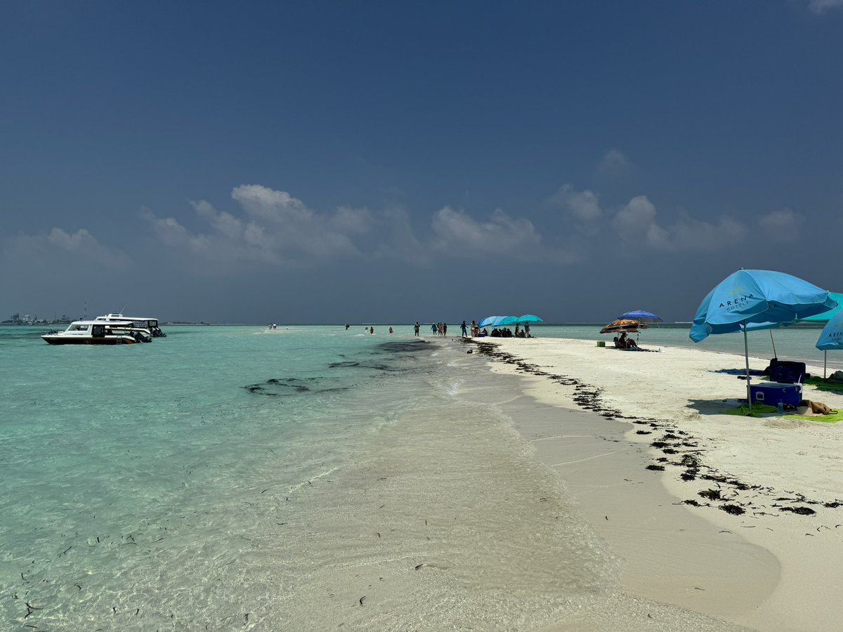 Visit to the sandbank #maldives