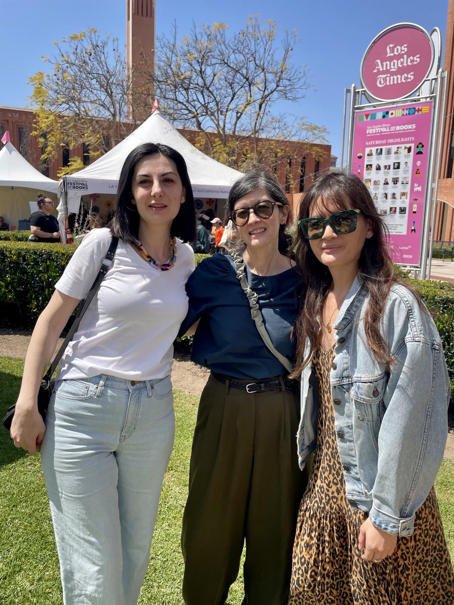 Met with one of my editors ⁦<a href="/bettyhallock/">Betty Hallock</a>⁩ and columnist Jenn Harris at L.A. Times Festival if Books!     Check out ⁦<a href="/latimesfood/">L.A. Times Food</a>⁩ booth for great cookbooks and so many other things!