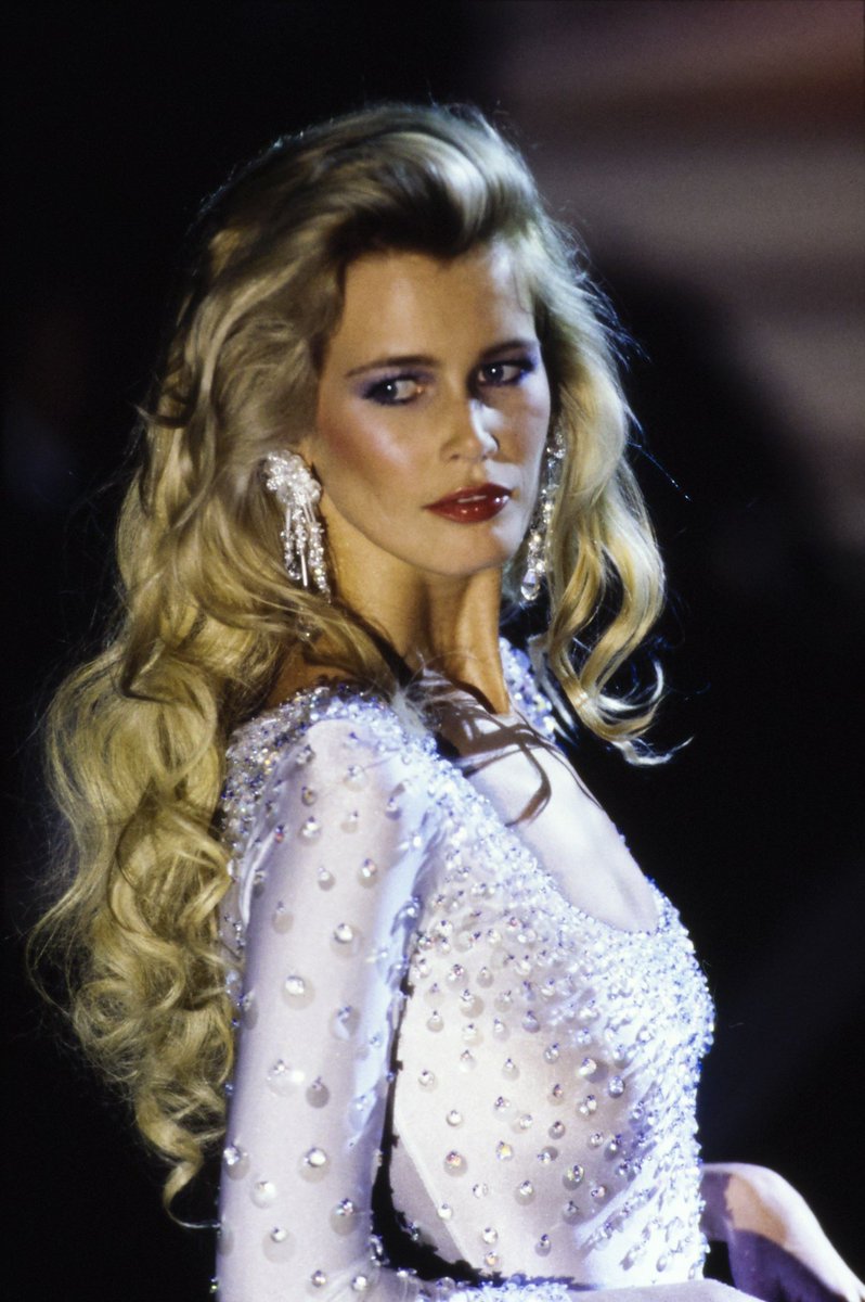 Claudia Schiffer for Versace, SS 1995