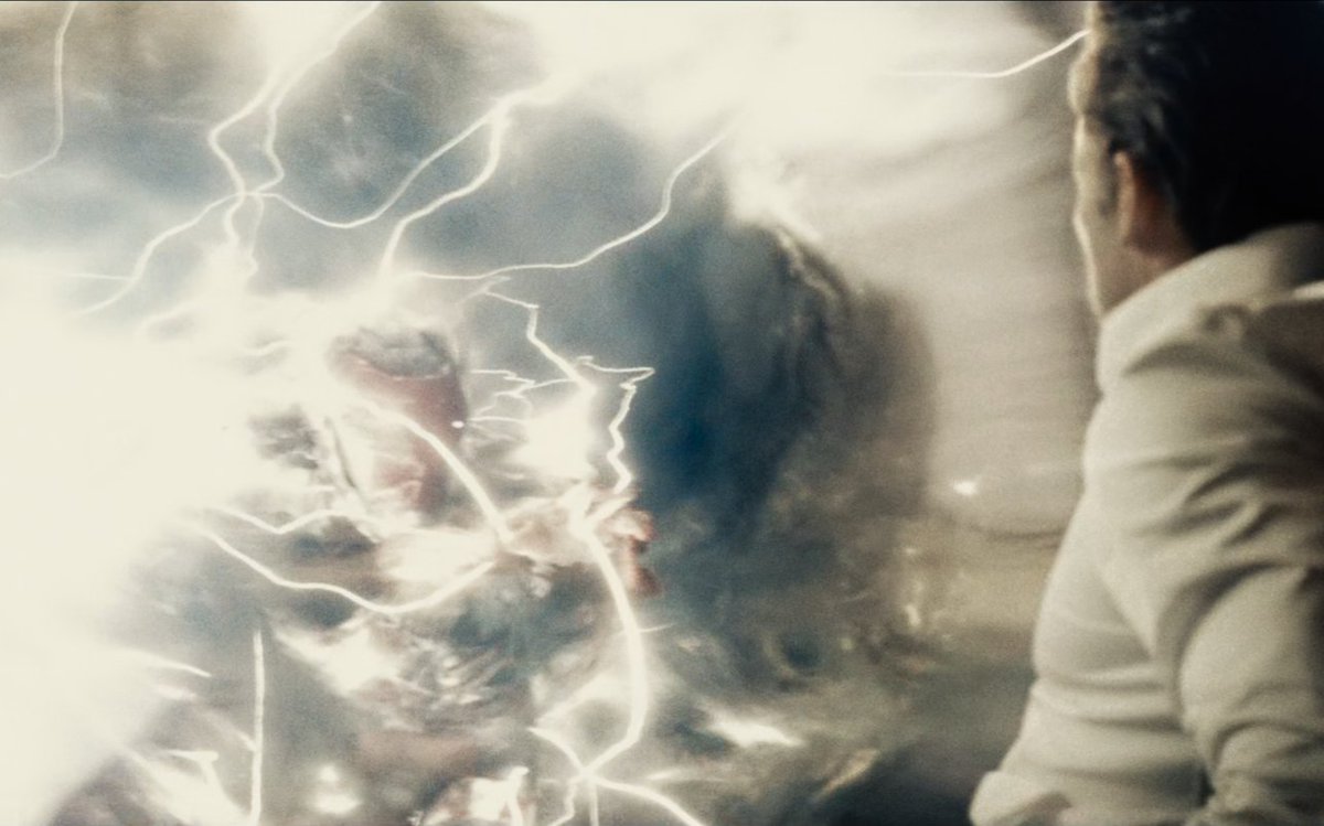 #RestoreTheSnyderVerse 
Is it fair to say that Flash activated Knightmare visions in Bruce Wayne, those being side effects of the disturbances of his time travel back in BVS.