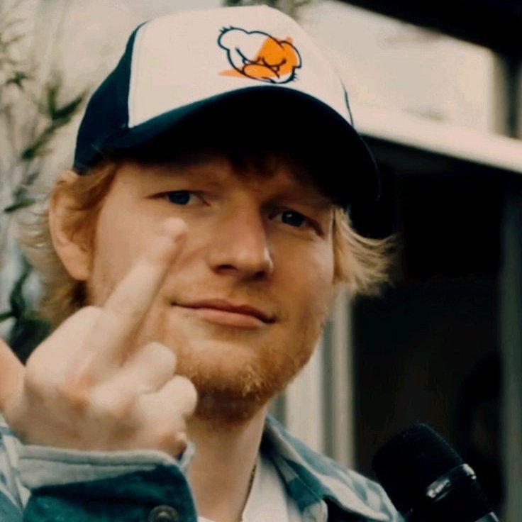 everstract's tweet image. Ed Sheeran didn't released a rap/rock , a pop and a folk album in a row for you to come here and tweet that you "never hear y'all complain about him releasing the same album" when he's one of the most hated artist on twitter for literally no reason. It's tiring.

Get a job.