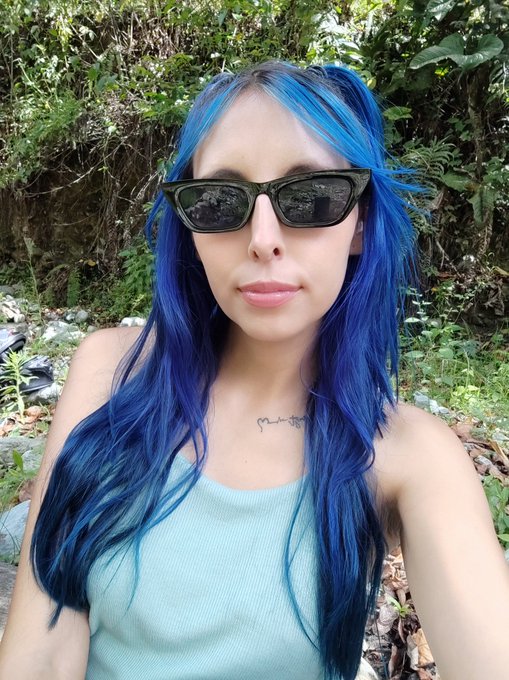 Spending Sunday Hiking in the mountains 🏞️🏞️🏞️ https://t.co/4yvxTeX7Zs<a href="/tag/brat"class="tags"><span>#brat</span></a><a href="/tag/sdh"class="tags"><span>#sdh</span></a><a href="/tag/fendom"class="tags"><span>#fendom</span></a><a href="/tag/findomgodess"class="tags"><span>#findomgodess</span></a>