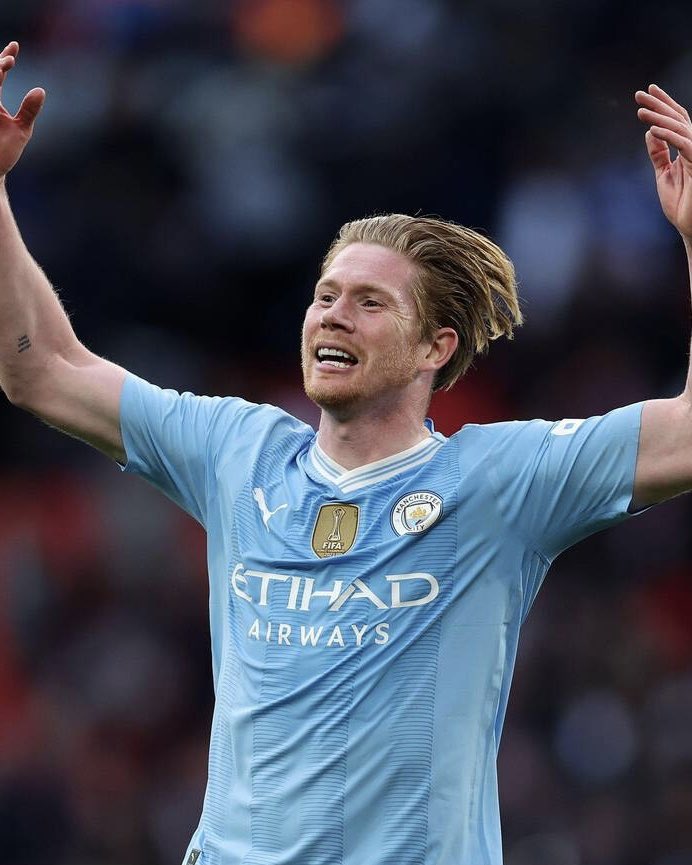 Kevin De Bruyne: “I’m proud and it’s an honour to play with this team...”