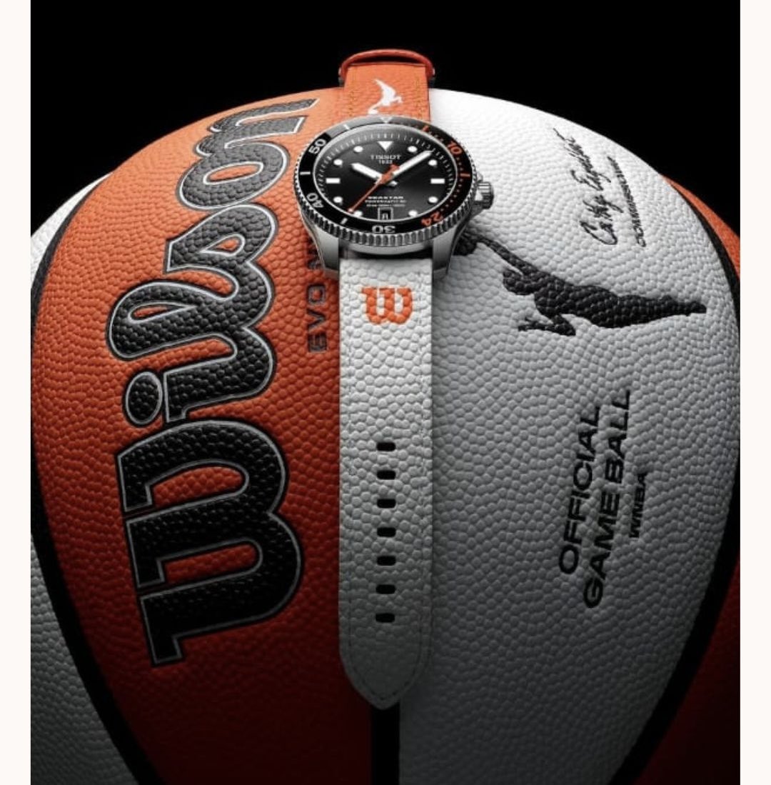 StyleInSport's tweet photo. En honor al #WNBA #Draft, (el proceso de selección de jugadoras, jóvenes promesas, por parte de las franquicias del Basketball femenino), #Wilson se alió con #StateFarm y #Tissot para desarrollar dos ediciones especiales de relojes. https://t.co/jaiEyBdpTh