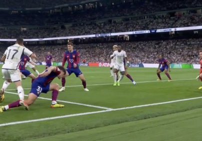 JeffFcb14's tweet photo. No es casualidad. Real Madrid 🤍 https://t.co/H3frk4d6gB