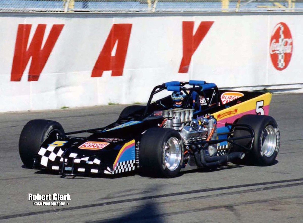 𝗦𝗨𝗣𝗘𝗥 𝗦𝗨𝗡𝗗𝗔𝗬 𝗧𝗛𝗥𝗢𝗪𝗕𝗔𝗖𝗞 - No. 5 Tim Gareau - 1999. #SuperSunday | #SteelPalace | #Supermodifieds 📸 Bob Clark