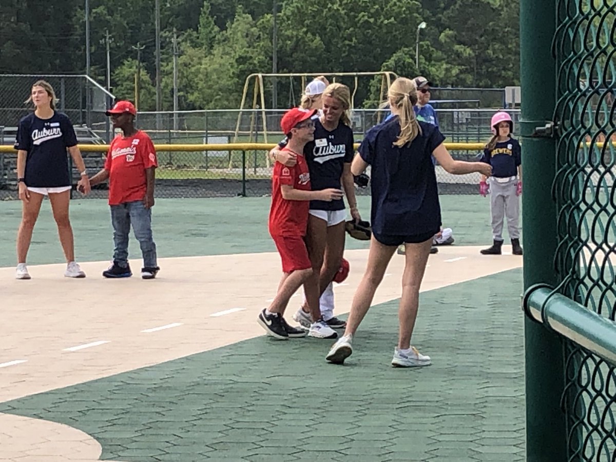 troyturnernews's tweet image. Thank you ⁦@AuburnBaseball⁩ #DiamondDolls for your support this spring with Miracle League of East Alabama. Well done. 
#Opelika #Auburn #baseball