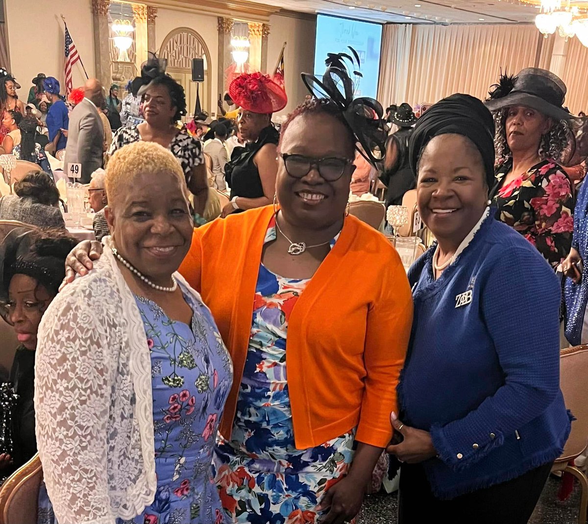 I had a fabulous time yesterday afternoon at the @afronews High Tea! It was wonderful to honor the Divine Nine service fraternities and sororities, and to spend time with so many great leaders. Special thanks to @peta_richkus and Anne George for the invitation!