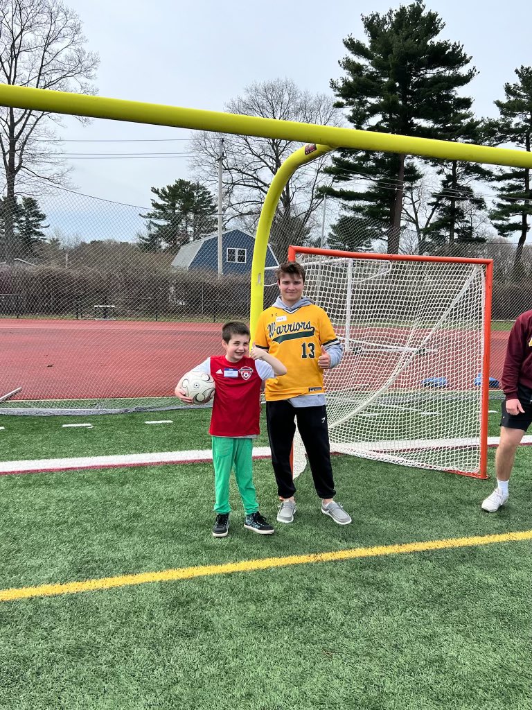KP__Baseball's tweet photo. The KP Baseball Program volunteered this morning with TOPS! A great program that provides children with disabilities an opportunity to play soccer! Our 2nd year helping! Please consider volunteering at future events this spring! Use the link to sign up 

https://t.co/yEXtdQs7oj https://t.co/YTaamWrfpw