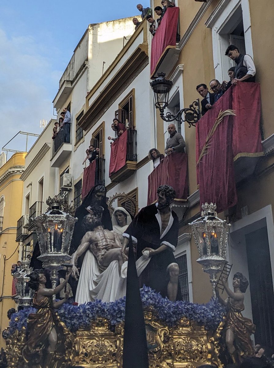 davidcaldeeron_'s tweet photo. Si la Primavera en Sevilla no existiese, habría q inventarla https://t.co/sVWVGpwzPi
