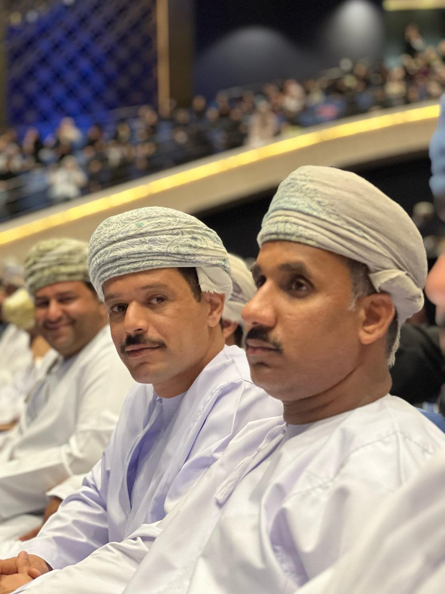 VIP2_222's tweet photo. نرفع أحر التهاني إلى أخي كل التوفيق أخي سلطان بن زايد المجرفي و منها للأعلى إن شاء الله نفخر بكم هذا الإنجاز
وزادكم الله علمًا ورفعة و إلى المناصب العُليا إن شاء الله 
@AOU_OM https://t.co/qHQAz6v5sV
