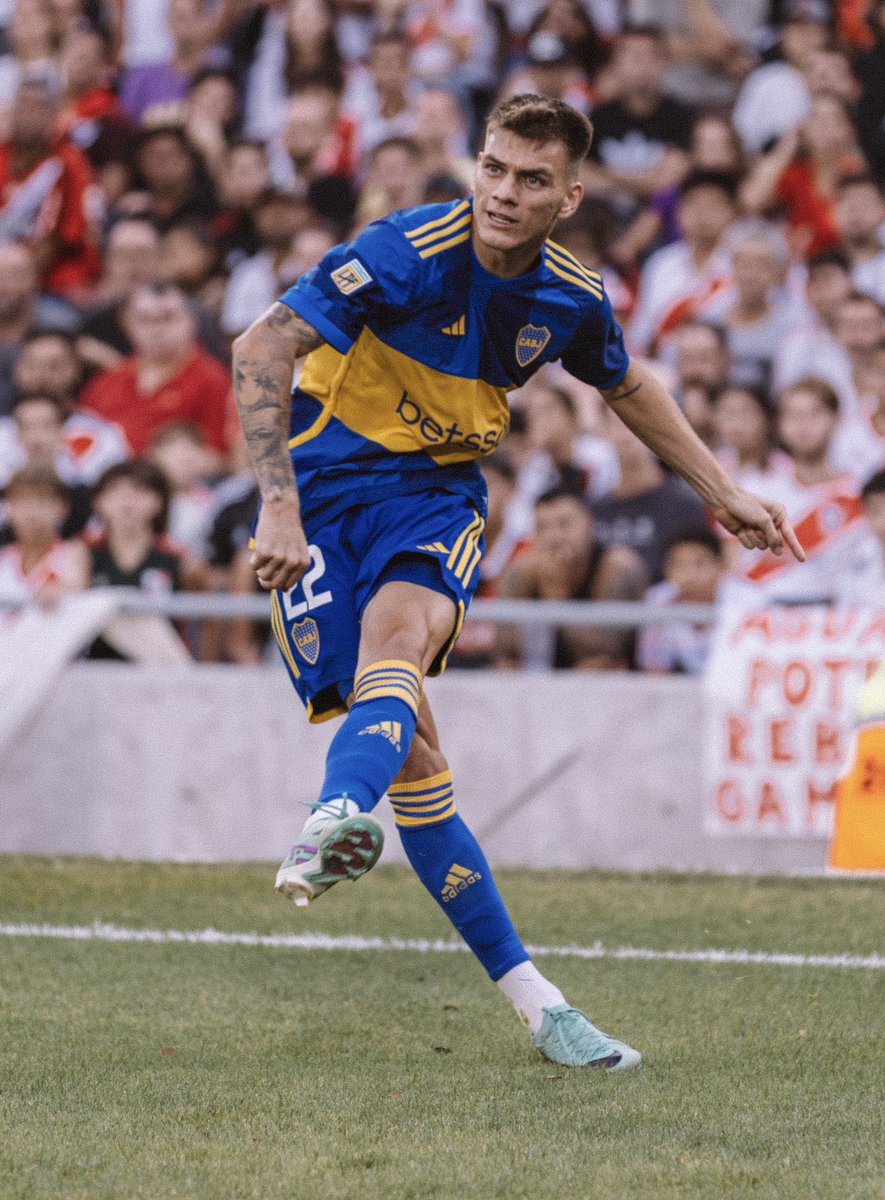 palermismo's tweet photo. Este pibe jugó hoy el mejor Superclásico de un jugador de Boca desde el de Tevez en el 4-2 del 2016

Locura total el nivel de Zenón, vale 100 palos https://t.co/uZHPlgSoHo