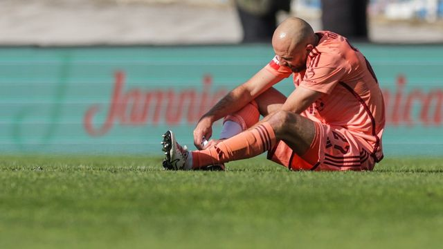 Josip Mišić was subbed off at the start of the second half after suffering an injury in today's match against Lokomotiva. According to initial estimates, Mišić could miss the match in Varaždin on Saturday, but they hope he could be ready for the big derby at Rujevica. 🚨