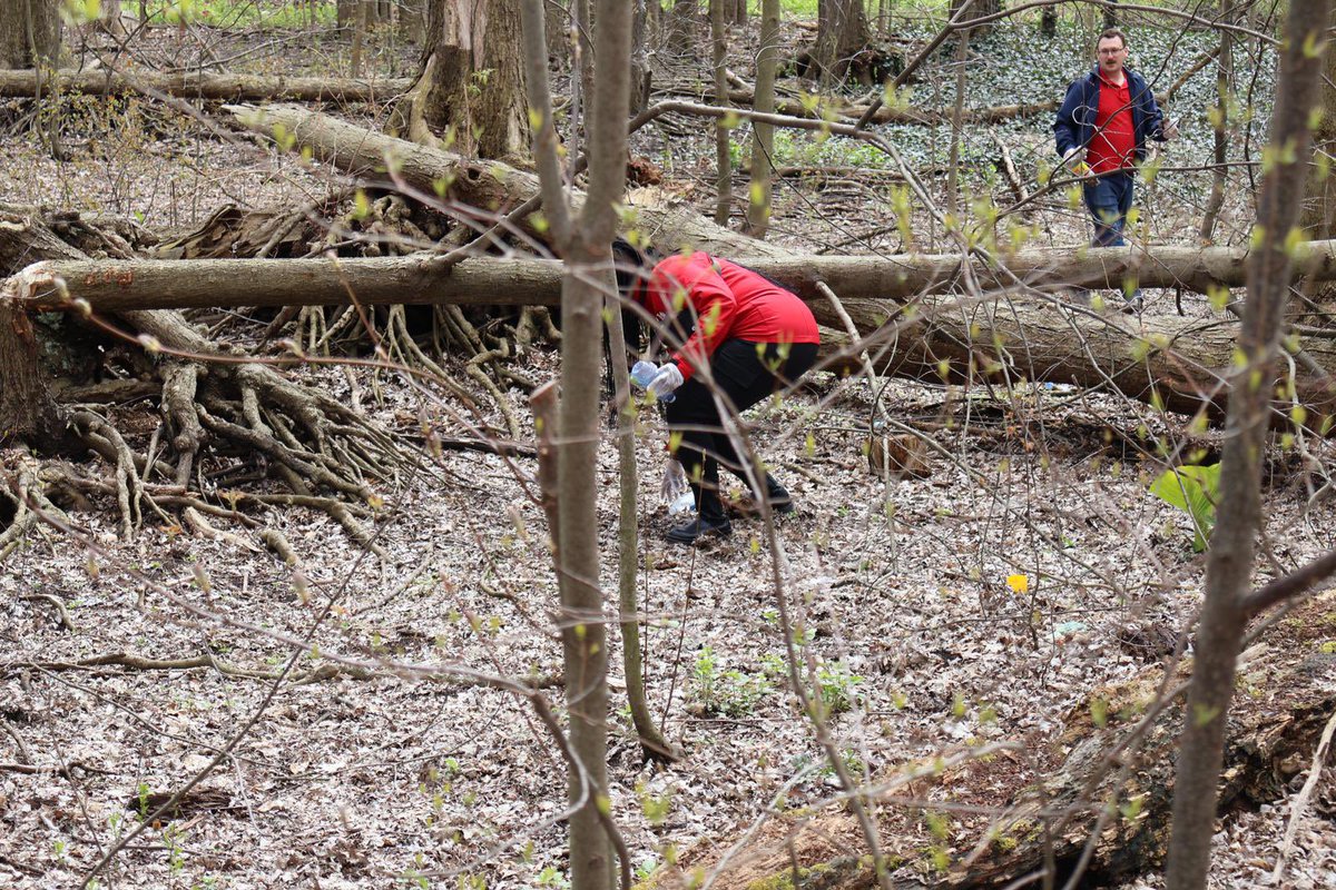 Earth day should continue to inspire us to leave our planet in a better place than we found it! Yesterday was #EarthDay and in #LondonWest we were out cleaning the Westmount forest with our team! May the forest be with you.