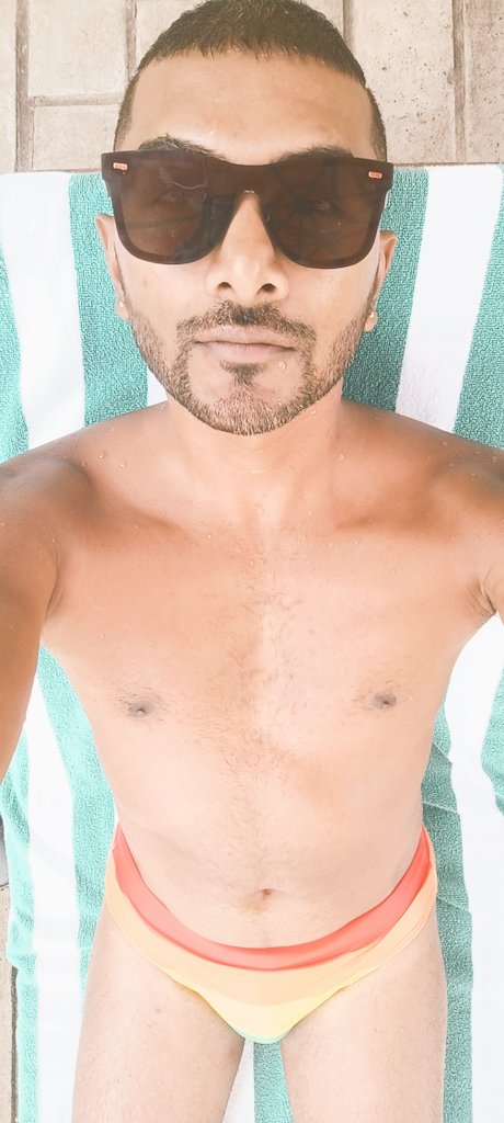 IamAgnar's tweet photo. Just having a pool time
#PoolTime #SriLankan #SriLanka #Happiness #asianmen #meninsrilanka
#mensl #slmen #m4m https://t.co/tR1cYI5KwI