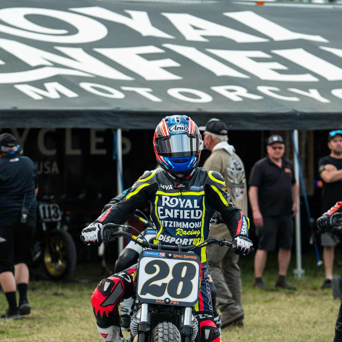 AmericanFlatTrk's tweet photo. HELMETS BACK ON IN JUST 6๏ธโฃ DAYSโผ๏ธ
๐ Next Race: @MissionFoodsUS #TexasHM at the @TXMotorSpeedway on April 27th!
#ProgressiveAFT #AmericanFlatTrack #FlatTrack #MotorcycleRacing #TexasMotorSpeedway #DallasTX #FortWorth #RoyalEnfield #BuildTrainRace https://t.co/V7qxLgGKz5