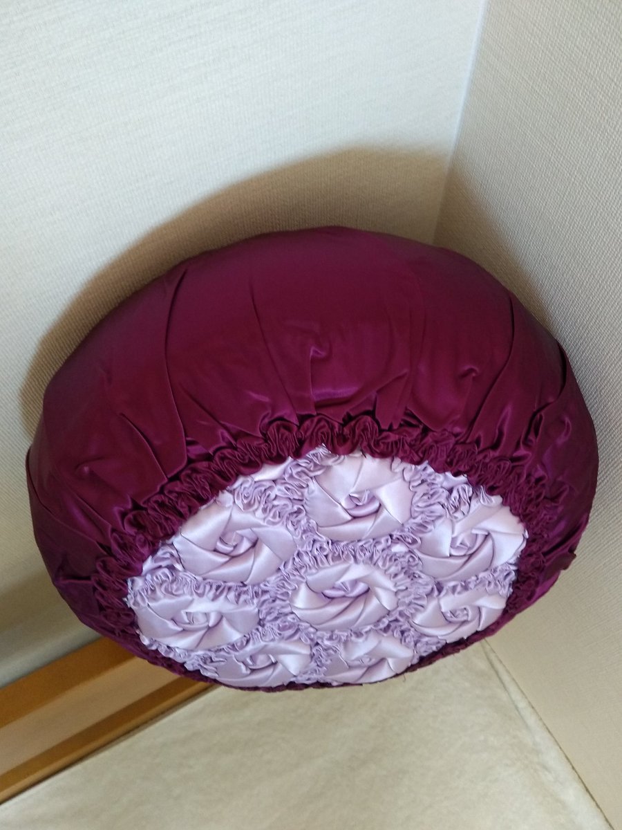 retro_cushion tweet picture