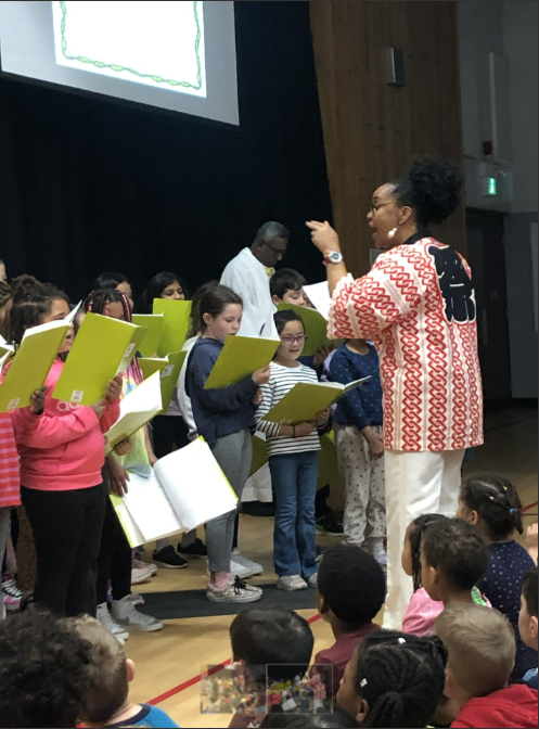 Sharing a few pictures from our Easter Mass with Father Joe. Our choir was lovely. #WCDSBAWESOME #WCDSBNEWSWIRE #ONCEADEFENDERALWAYSADEFENDER