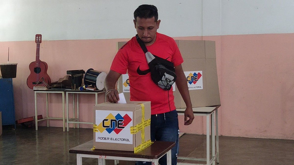 Con gran alegría los habitantes del Municipio Santos del estado #Mérida, participan en el proceso de Consulta Popular Nacional 2024.
#PoderPopularEnVanguardia
#ComunaONada

<a href="/PartidoPSUV/">PSUV</a>