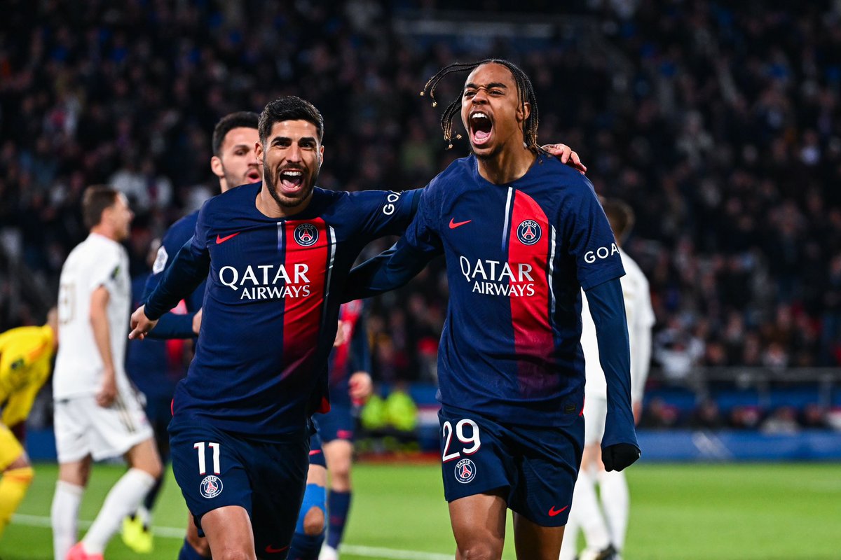 ActuFoot_'s tweet photo. Bradley Barcola sur Instagram : 

« La justice de Dieu ☝🏽🔴🔵 » https://t.co/k8zMv805uX