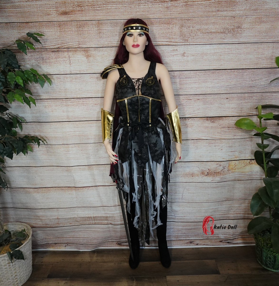 April 21, 2024, Gladiator Katieus Maximus.  Read the full entry here ➡️  picturesofkatiedoll.blogspot.com/2024/04/diary-…  #doll #companiondoll #adultdoll #cosplay