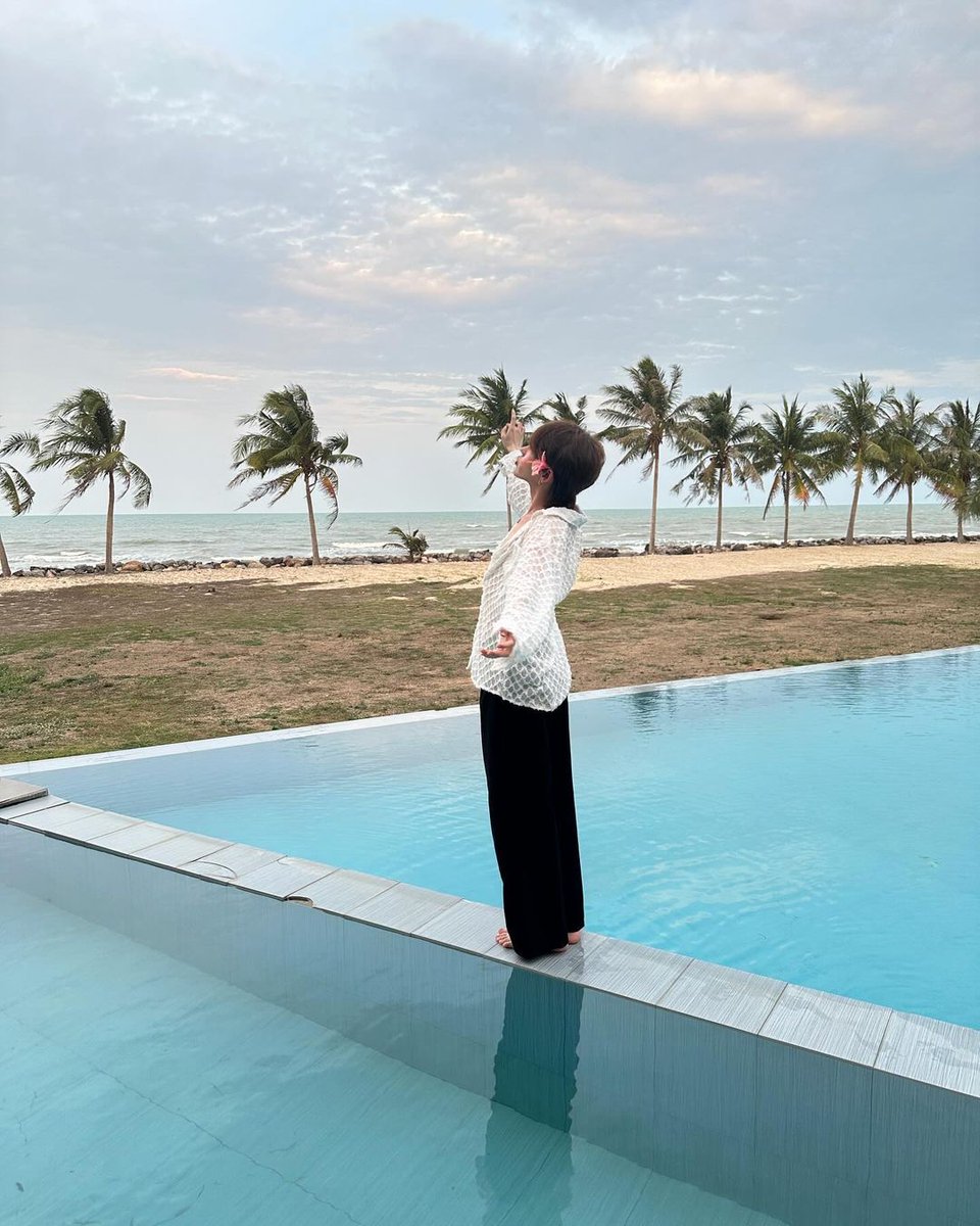 ㅤㅤㅤㅤㅤㅤㅤㅤㅤㅤㅤㅤㅤㅤㅤㅤㅤㅤ
ㅤㅤㅤㅤㅤ   ⅋‌ /. ね 𝗡𝗘𝗪 𝗨𝗣𝗗𝗔𝗧𝗘 :
ㅤㅤㅤㅤㅤчes, ı𝘁 hα𝗽pɘ𝗻s so𝗺etı𝗺es.
ㅤㅤㅤㅤㅤㅤㅤㅤㅤㅤㅤㅤㅤㅤㅤㅤㅤㅤㅤ