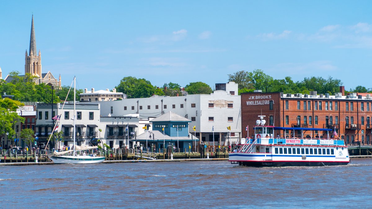 #WilmingtonNC and Island Beaches offer endless possibilities of explorations. Plan to experience our coastal charm through guided tours or do-it-yourself explorations here: bit.ly/4d4HCzF