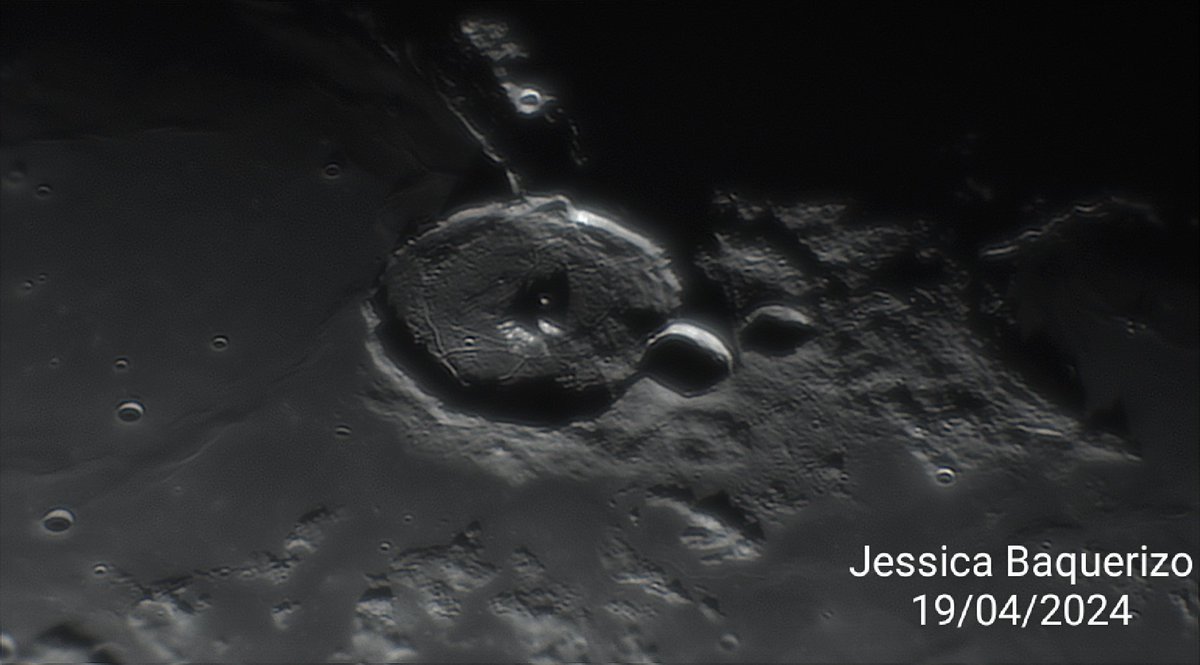 Cráter Gassendi, noche del 19 de abril
<a href="/aamadridsur/">Agrupación Astronómica Madrid Sur AAMS</a> <a href="/GruposEstelares/">Quedadas Estelares 🔭 Astroaficionados</a> <a href="/JJGodoy5/">JJ Godoy</a> @cielosEsa