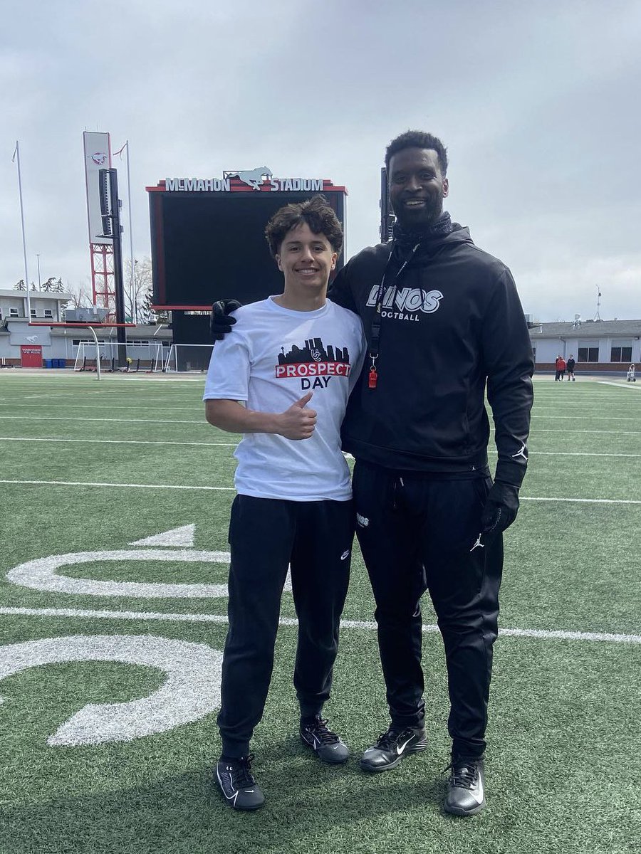SantiagoMartizz's tweet photo. Extremely grateful to have had the opportunity to participate in the University of Calgary Football Prospect Day today! Had lots of fun, learned a lot, and I had big improvements in my combine results! Thank you @Coach_Sheahan @Coach_Mollard @JABS_A @AdamBlasetti for the camp! https://t.co/ASPBSXySqL