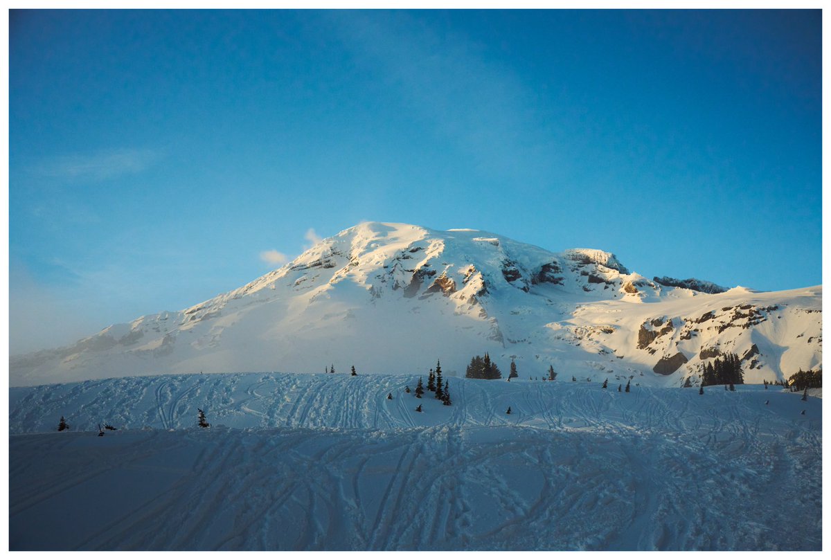 Tahoma - Mt. Rainier
————————— 
#Photography #LandscapePhotography #Landscape #PacificNorthwest #Sony #Nikon #Kodak #Film #FilmPhotography #Nature #Outdoors #Winter #MtRainier #MtRainierNationalPark #Mountains #Sunset