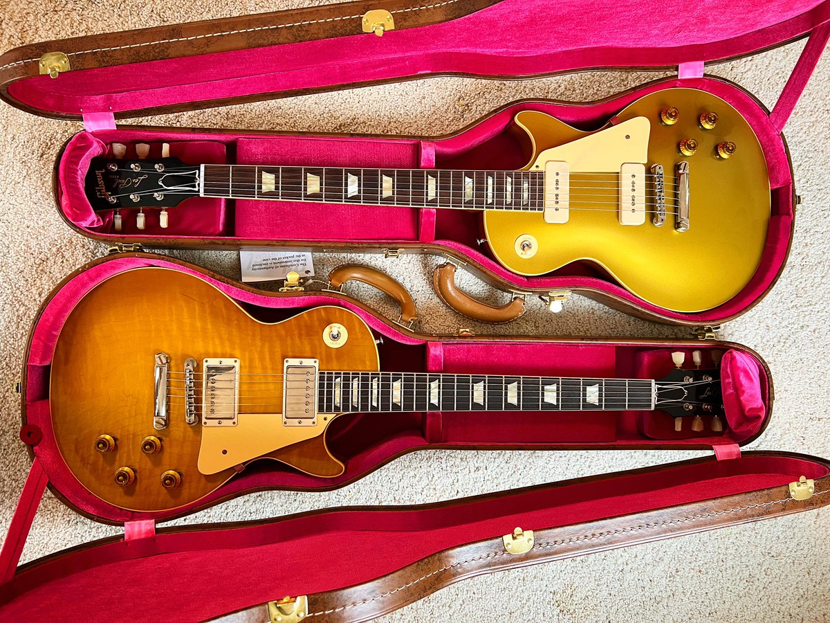 Which one do you choose? Top: Gibson Custom Shop ‘56 Goldtop. Bottom: 2023 Gibson Custom Shop ‘59 with ‘60 neck profile Dirty Lemmon @gibsundays @gibsonguitar @CustomGibson @Gueikian 🙏❤️🙏

#gibsunday #gibson #gibsonguitars #gibsonguitar #gibsonlespaul #gibsongoldtop #lespaul