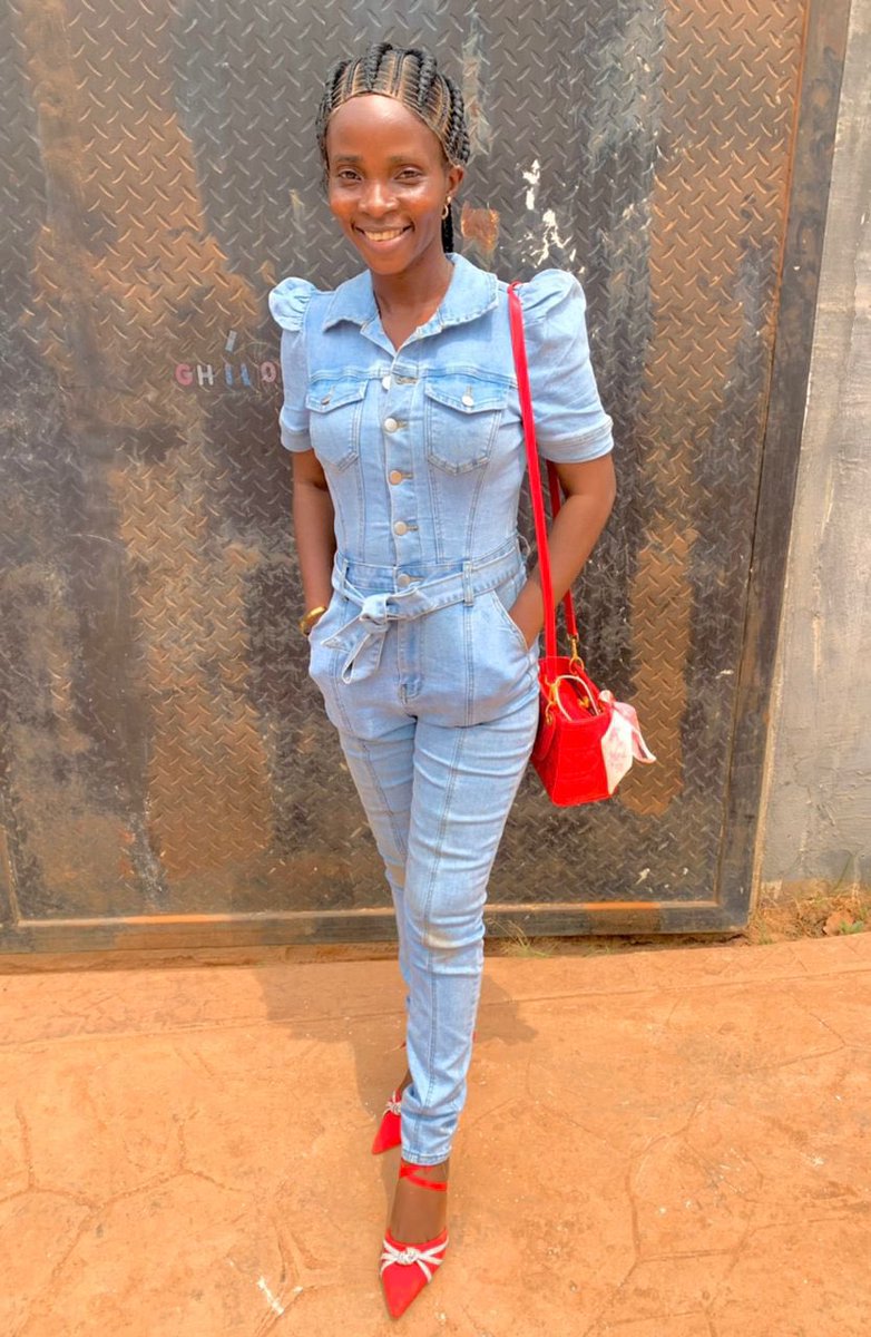 ms___dale's tweet image. Guys, please, I need all the help I can get with this post, help me Repost till it gets to the right authorities.
Please, I’m begging.
It’s the police guys at Eleyele Headquarters again, there’s a case of fraud that they’re to investigate, they haven’t done anything about it,…